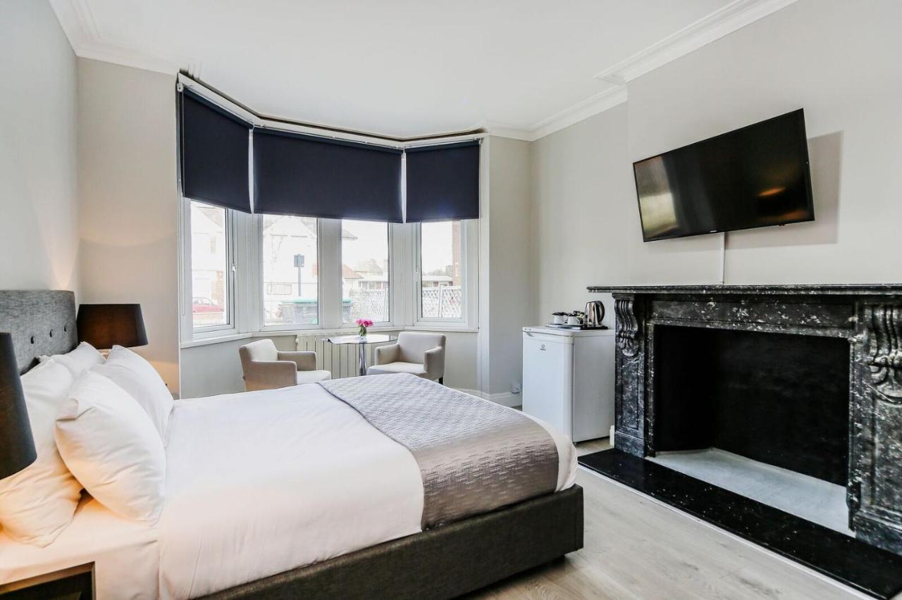 The Westerly London Exterior photo